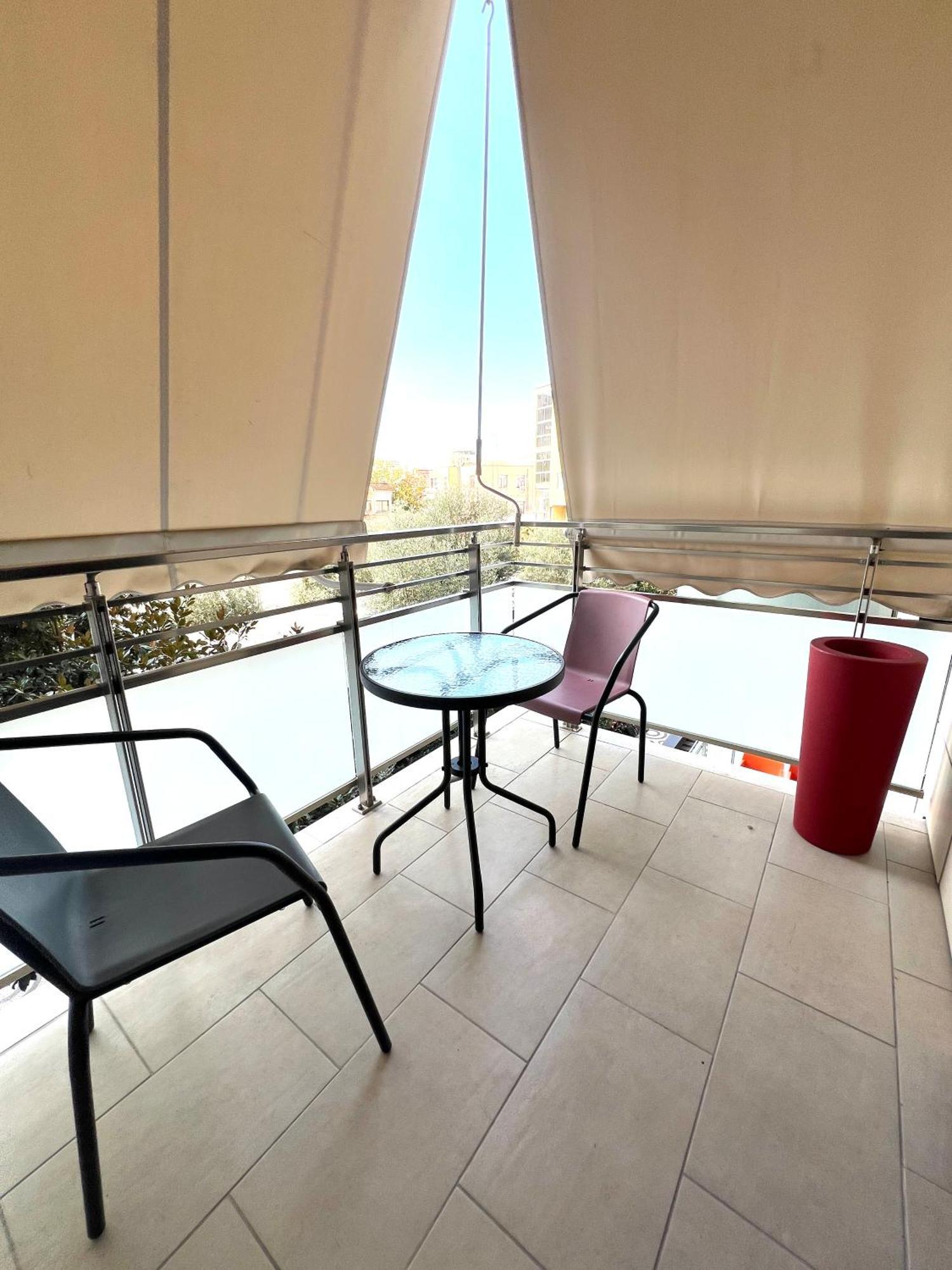 Downtown Grand Comfort Tirana Exterior foto